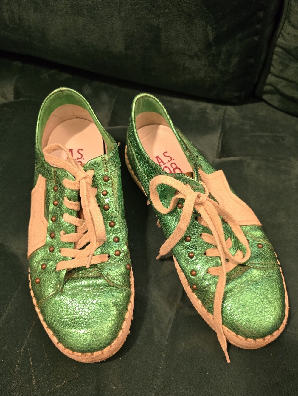 Green Shiny Leather Sneakers